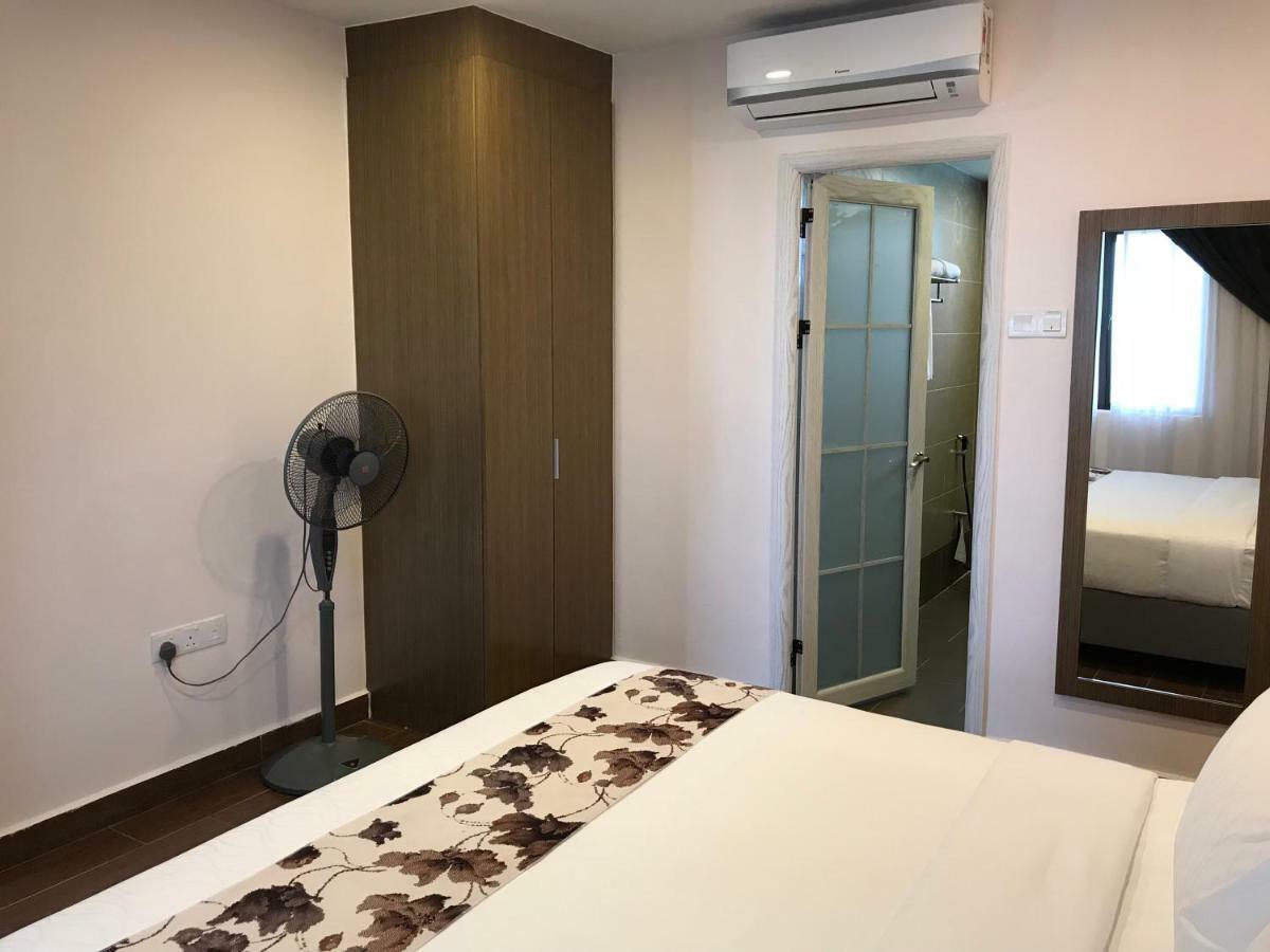 Lotus Seaview Beach Resort, Pengerang Kampung Sungai Rengit Bagian luar foto