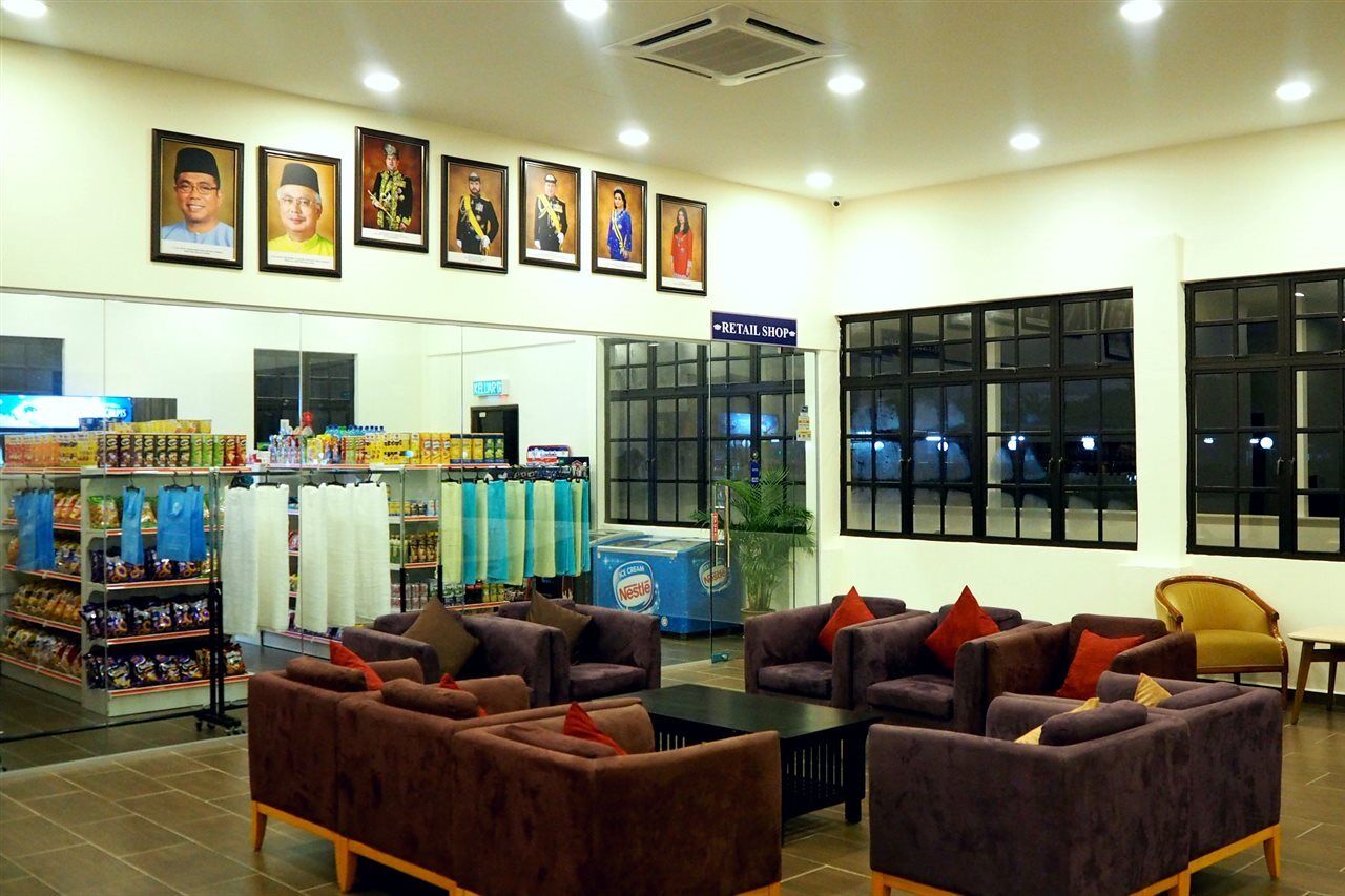 Lotus Seaview Beach Resort, Pengerang Kampung Sungai Rengit Bagian luar foto